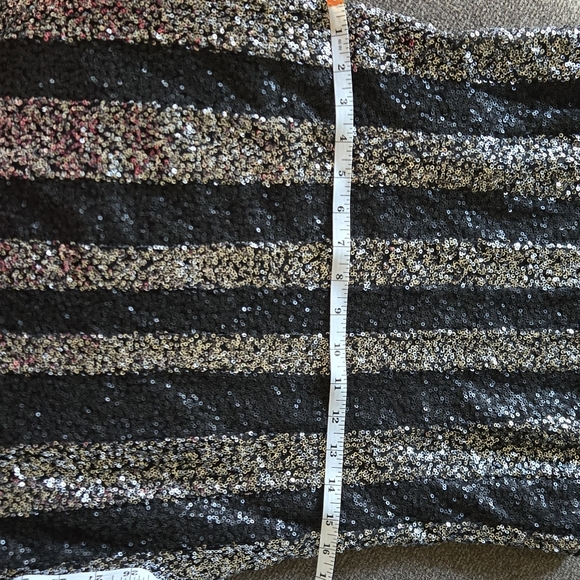 Black sequin dress - Picture 4 of 4